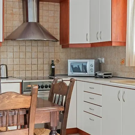 Apartment Liakoto Stonewall House Groundfloor Makry Gialos (Crete)